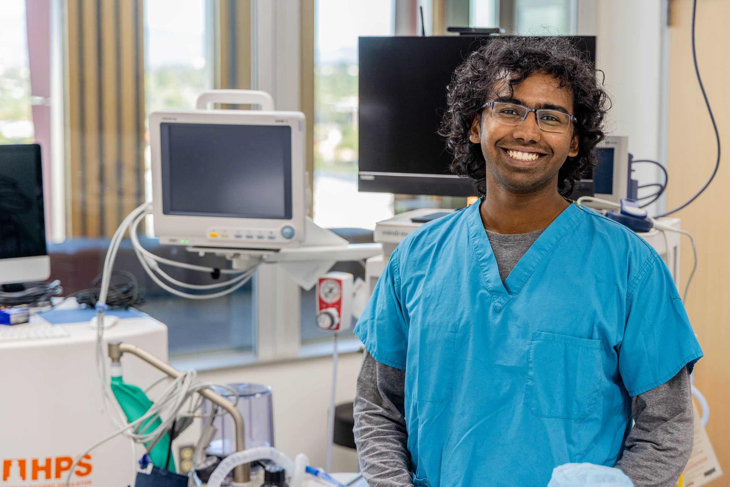 Franke Honors student in the Health Sciences Innovation Building at the University of Arizona